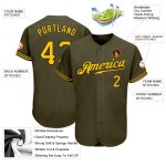 Camiseta de béisbol auténtica personalizada, color oliva, dorado y negro. Camiseta de béisbol auténtica personalizada, color oliva, dorado y negro.